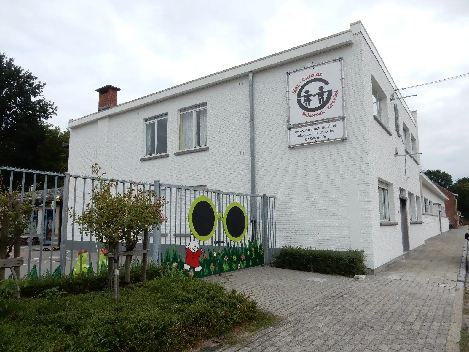 De Carolusschool in Sint-Amands gezond en asbestvrij